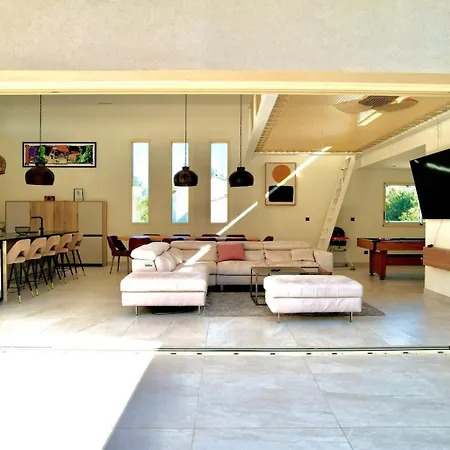 Etoile De Dan, Luxe Et Loisirs Au Coeur Du Gard Villa Crespian